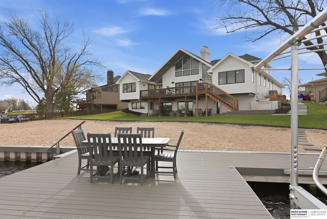11 Ginger Cove Road, Valley, NE 68064