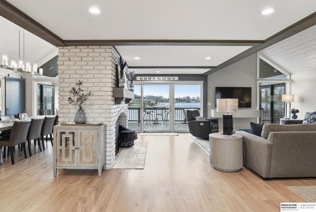 11 Ginger Cove Road, Valley, NE 68064