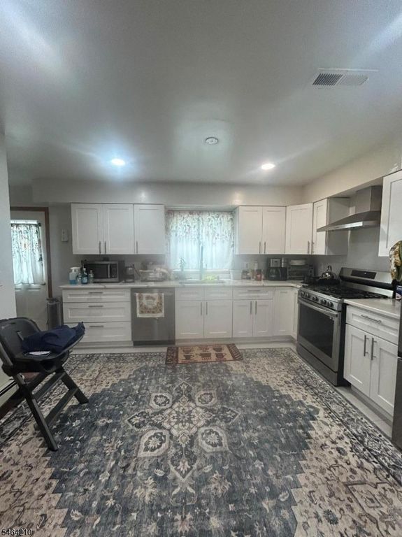 273 Orchard St, Rahway City, NJ 07065 — photo 2