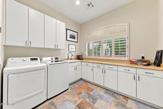 41943 N BACK CREEK Court, Anthem, AZ 85086