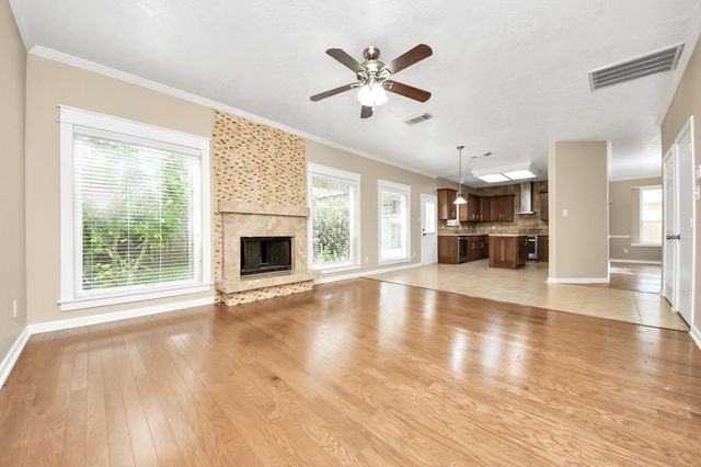 114 Lindencrest Court, Sugar Land, TX 77479