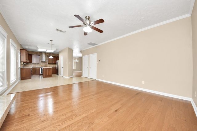 114 Lindencrest Court, Sugar Land, TX 77479