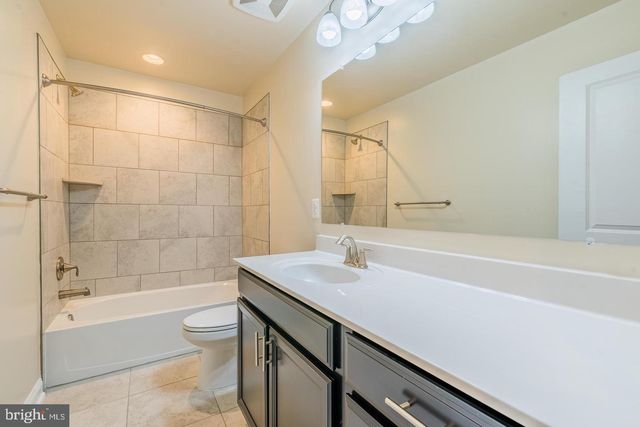 3831 PENTLAND HILLS DR, Upper Marlboro, MD 20774