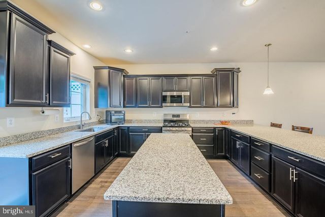 3831 PENTLAND HILLS DR, Upper Marlboro, MD 20774