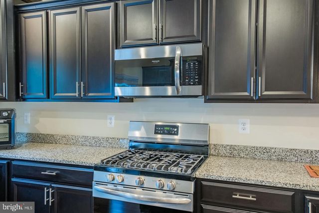 3831 PENTLAND HILLS DR, Upper Marlboro, MD 20774