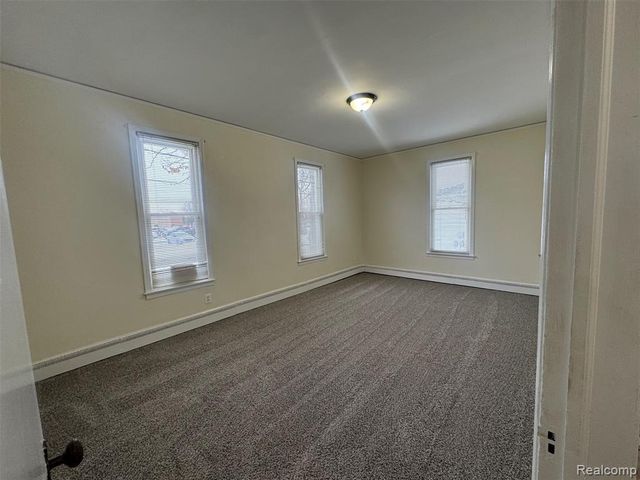 237 Saint Joseph Street, Trenton, MI 48183