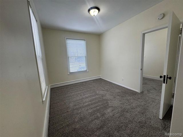 237 Saint Joseph Street, Trenton, MI 48183