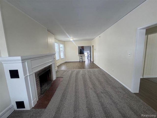 237 Saint Joseph Street, Trenton, MI 48183