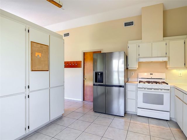 209 MEADOW LAKE DRIVE, Edgewater, FL 32141