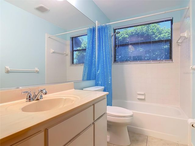 209 MEADOW LAKE DRIVE, Edgewater, FL 32141