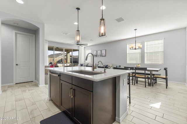 3498 W DREAMY DRAW Drive, San Tan Valley, AZ 85144