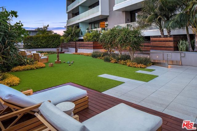 8420 W Sunset Boulevard 307, West Hollywood, CA 90069