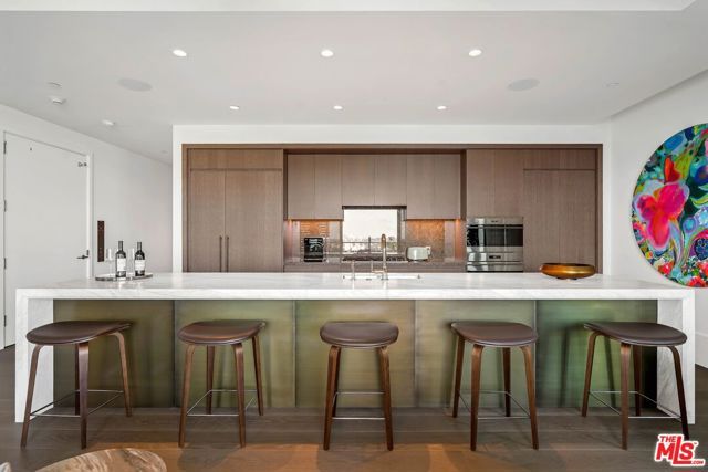 8420 W Sunset Boulevard 307, West Hollywood, CA 90069