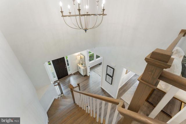505 GLYNDON ST NE, Vienna, VA 22180