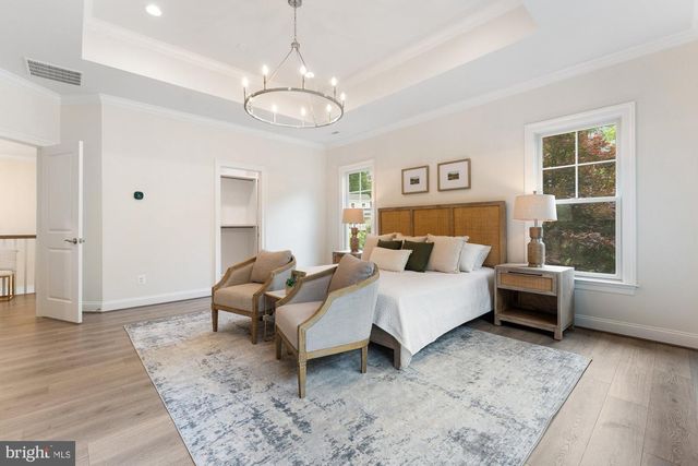 505 GLYNDON ST NE, Vienna, VA 22180