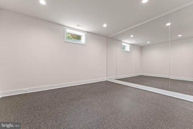 505 GLYNDON ST NE, Vienna, VA 22180
