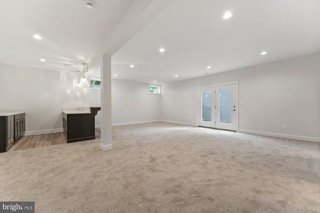 505 GLYNDON ST NE, Vienna, VA 22180
