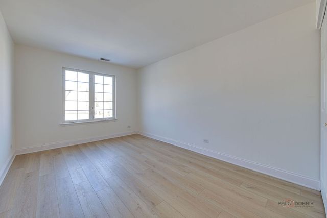 517 E SADDLEBROOK Lane, Vernon Hills, IL 60061