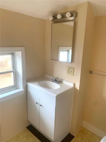 19 JENKS Street 8, Central Falls, RI 02863