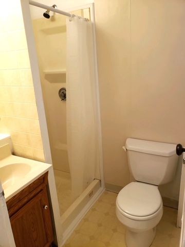 19 JENKS Street 8, Central Falls, RI 02863