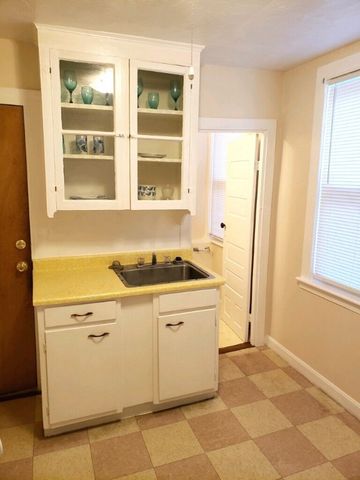 19 JENKS Street 8, Central Falls, RI 02863