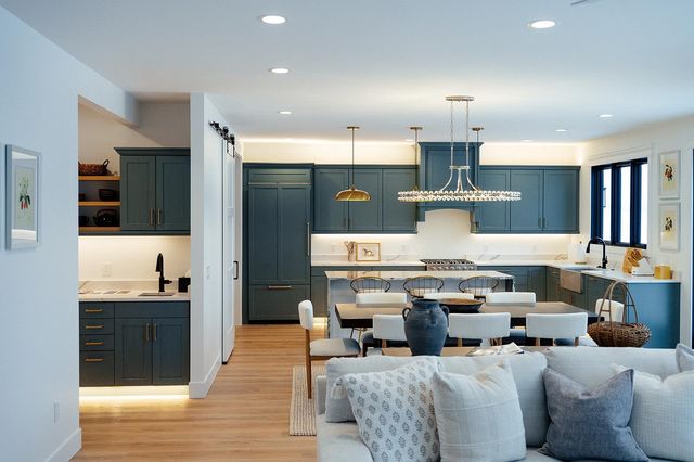 6707 Huntsman Drive, Acme Twp, MI 49690