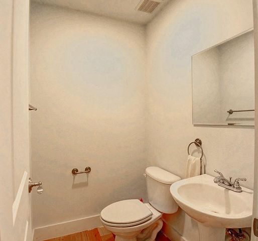 7800 Southwest PKWY 510, Austin, TX 78735