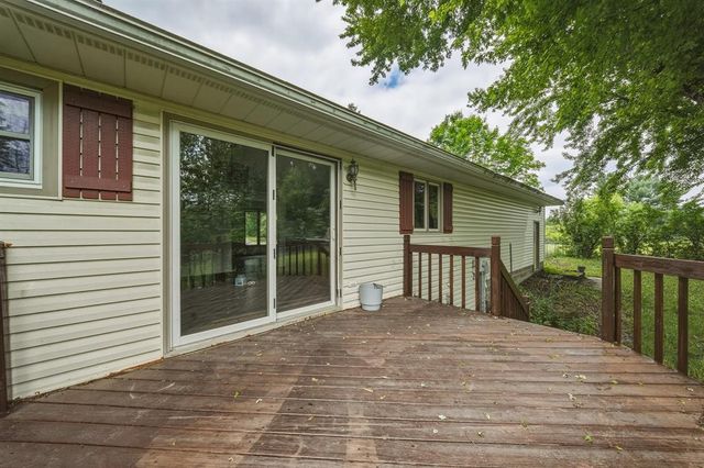 5101 Sindelar Drive, Eau Claire, WI 54701