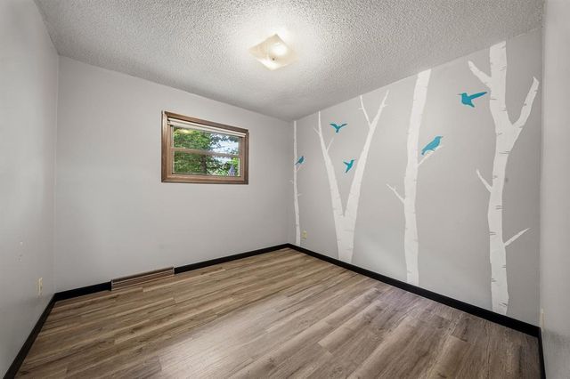 5101 Sindelar Drive, Eau Claire, WI 54701