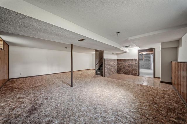 5101 Sindelar Drive, Eau Claire, WI 54701