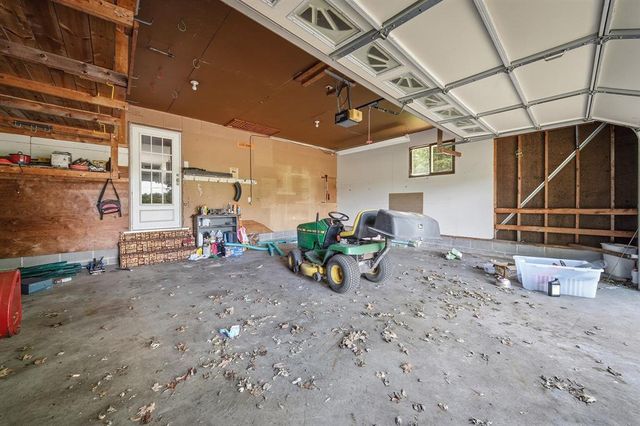 5101 Sindelar Drive, Eau Claire, WI 54701