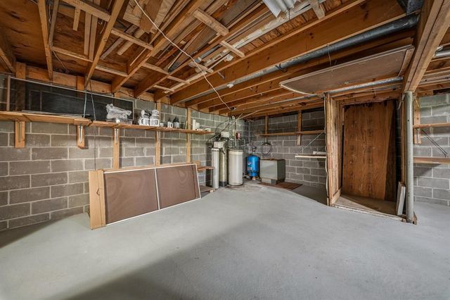 5101 Sindelar Drive, Eau Claire, WI 54701