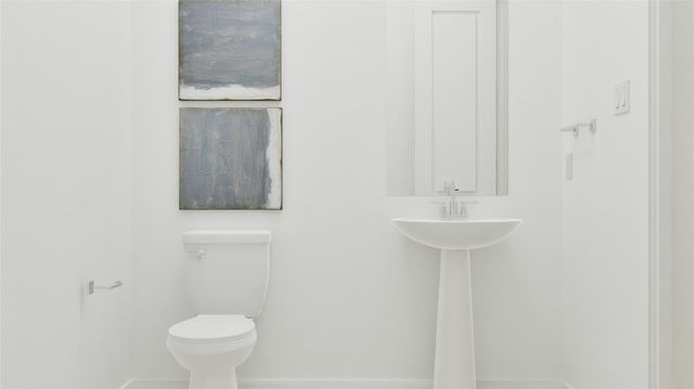 510 Corniche CIR, Hutto, TX 78634