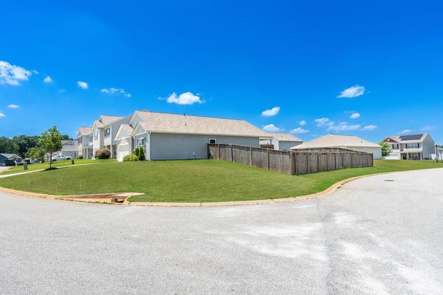 3425 Woodcross Drive, Moore, SC 29369