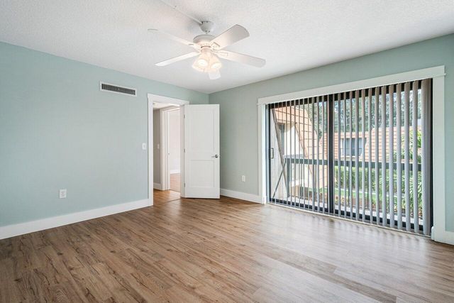 825 Center Street 3d, Jupiter, FL 33458