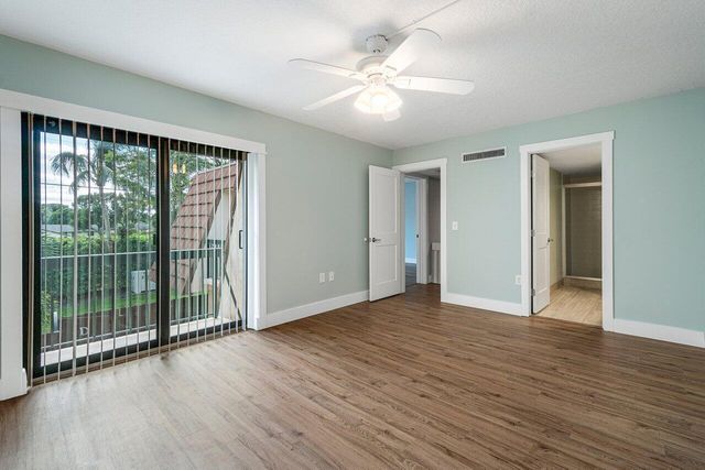 825 Center Street 3d, Jupiter, FL 33458