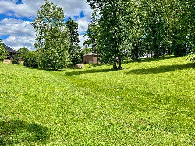 361 Kolsons Landing Drive, Somerset, KY 42503