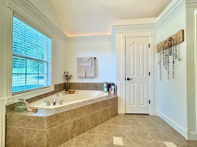 361 Kolsons Landing Drive, Somerset, KY 42503