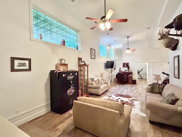 361 Kolsons Landing Drive, Somerset, KY 42503
