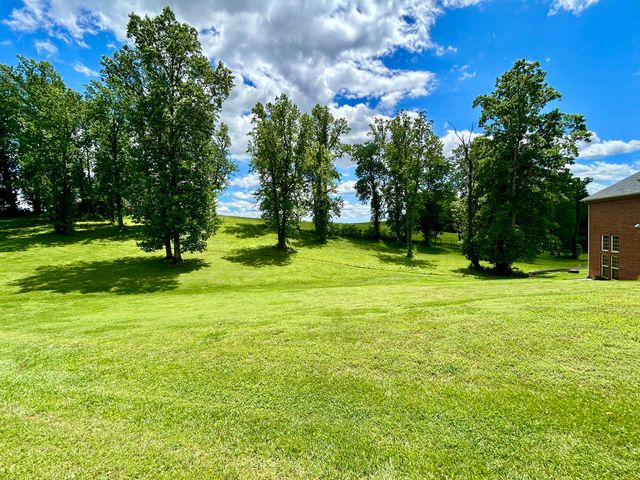 361 Kolsons Landing Drive, Somerset, KY 42503