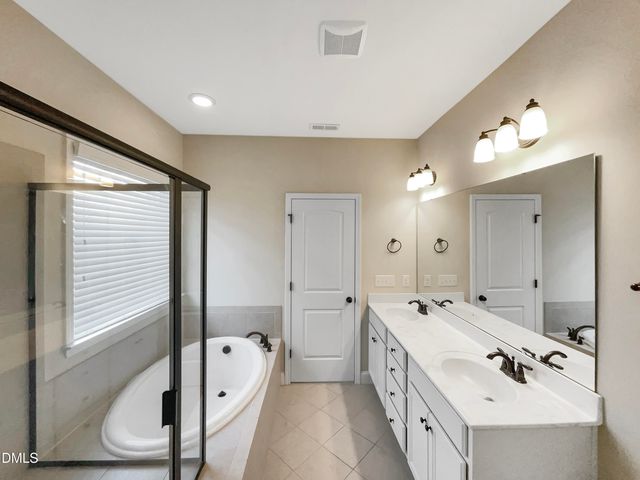 39 Barrowby Drive, Clayton, NC 27527