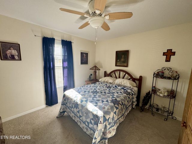 203 Simmons Rd, Loudon, TN 37774