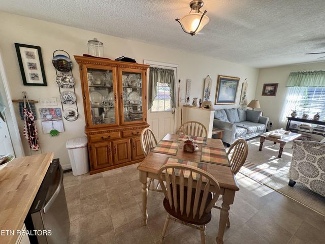 203 Simmons Rd, Loudon, TN 37774