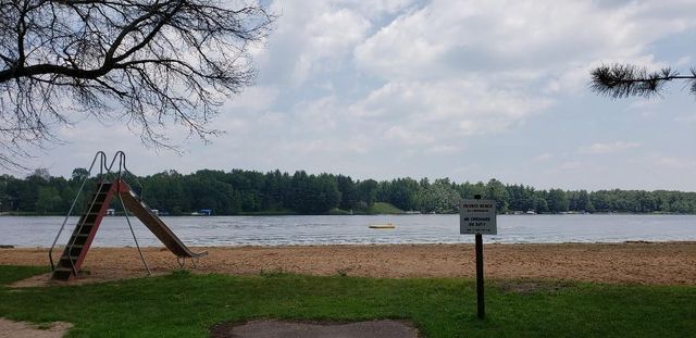 491 St Andrews Trail, Nekoosa, WI 54457