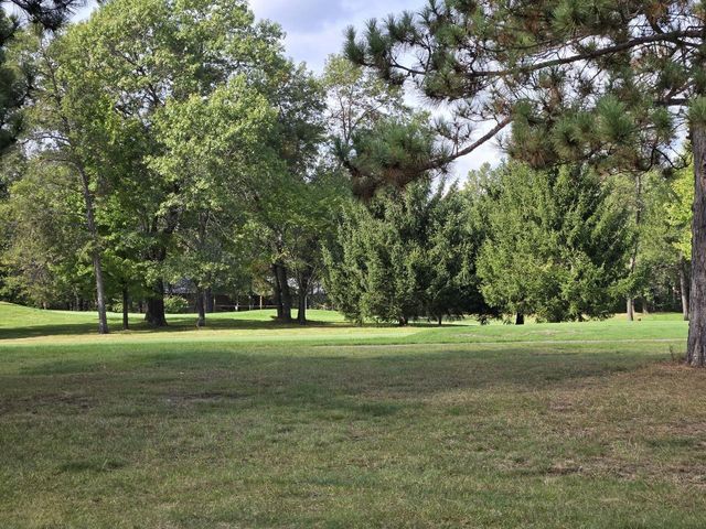 491 St Andrews Trail, Nekoosa, WI 54457