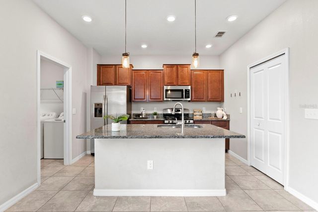 17402 CRUISER BEND, Land O Lakes, FL 34638