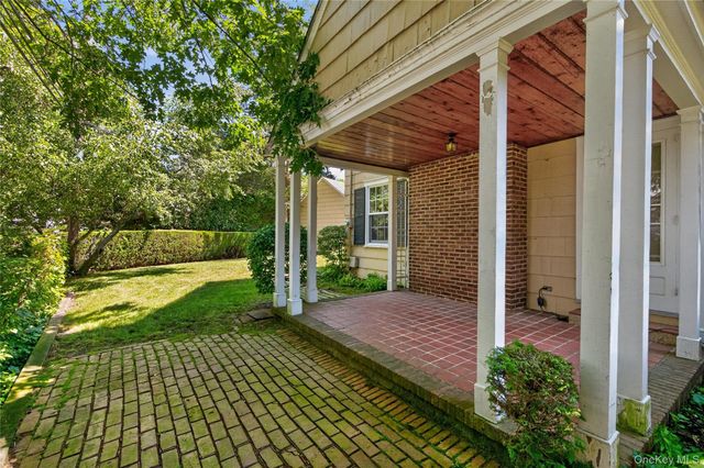 24 Crescent Road, Port Washington, NY 11050
