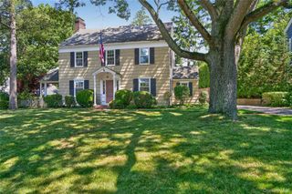 24 Crescent Road, Port Washington, NY 11050