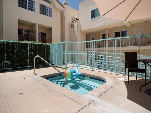 1131 Campbell St 233, Glendale, CA 91207