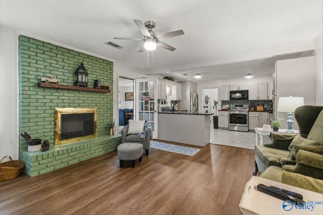 1204 Garth Avenue SW, Decatur, AL 35601